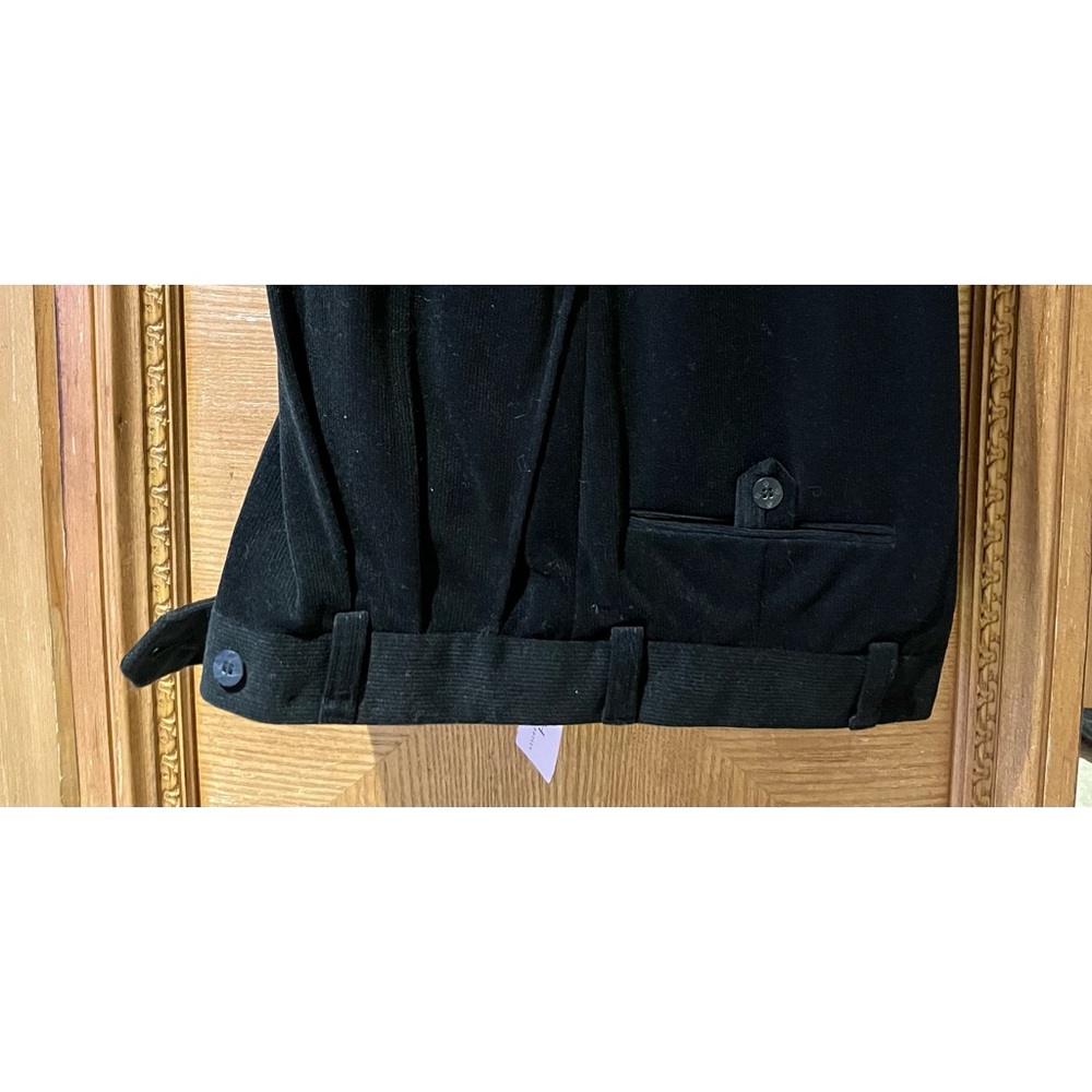 Men’s Corduroy Trouser. Black size 34